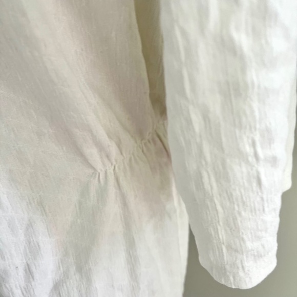 Zara Wide V-Neck 3 Quater Sleeves Light Weight White Cotton Shirt - Picture 4 of 6